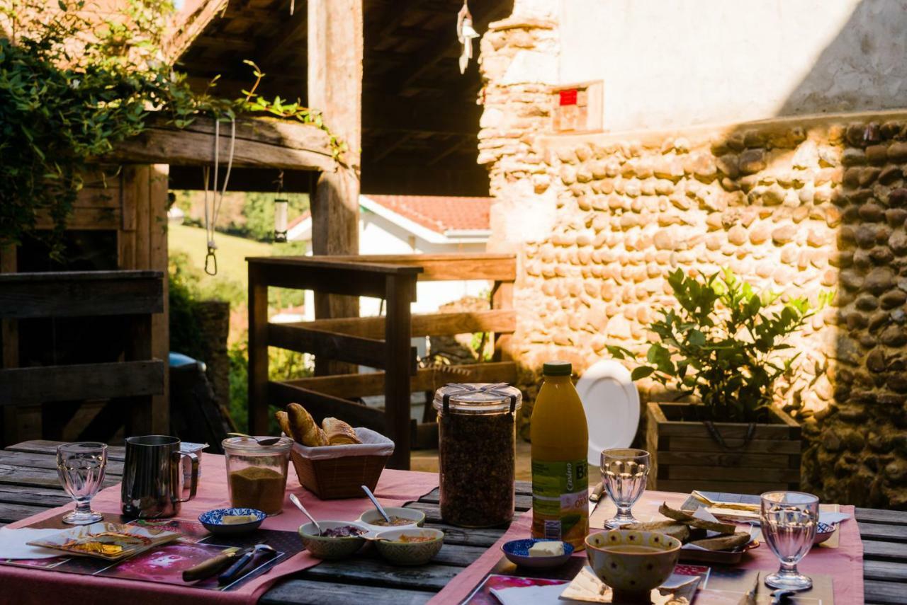Chambre Chez Annick Samadet Dış mekan fotoğraf
